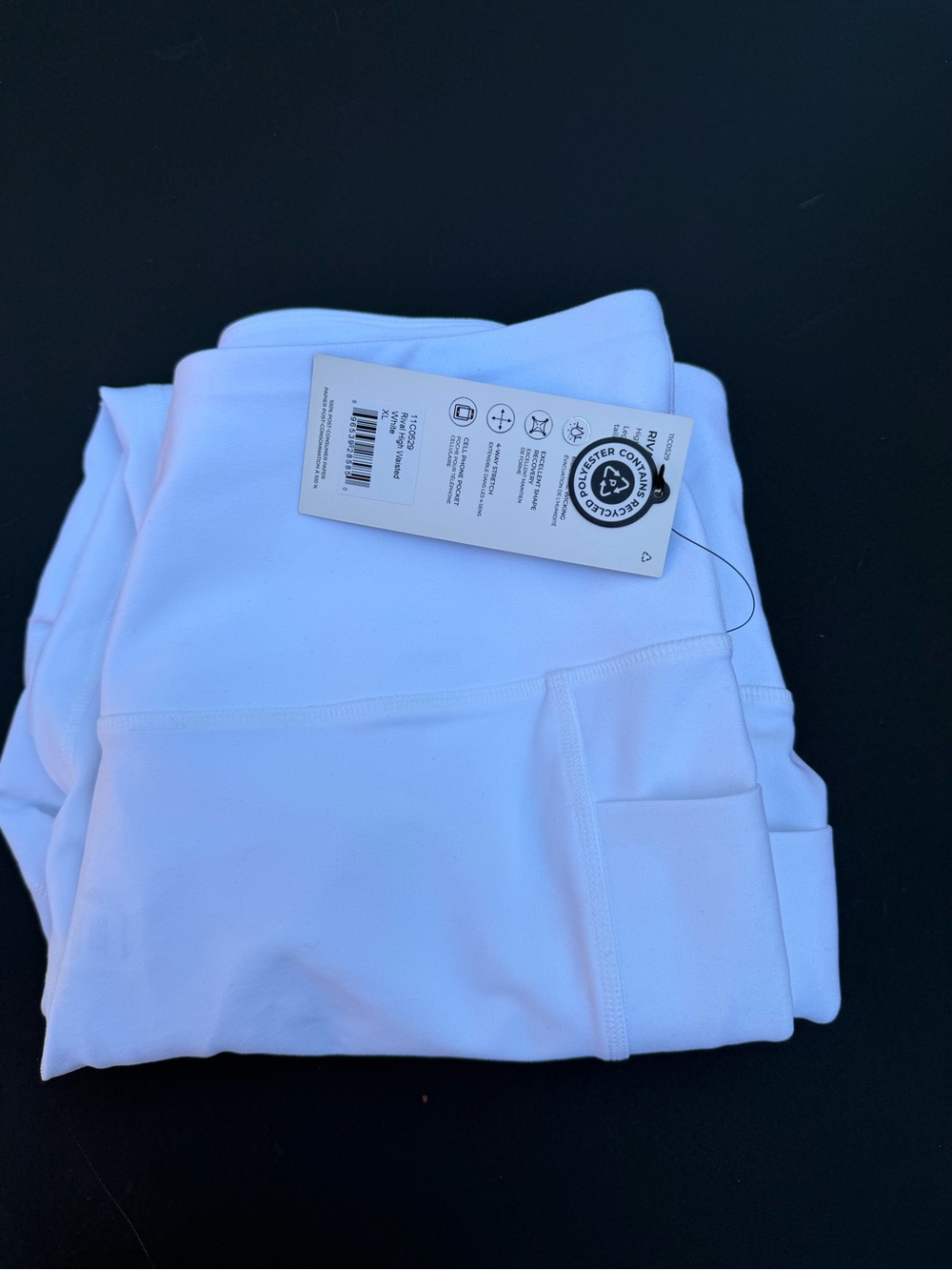 Womens NWT White Active Leggings with Side Pocket